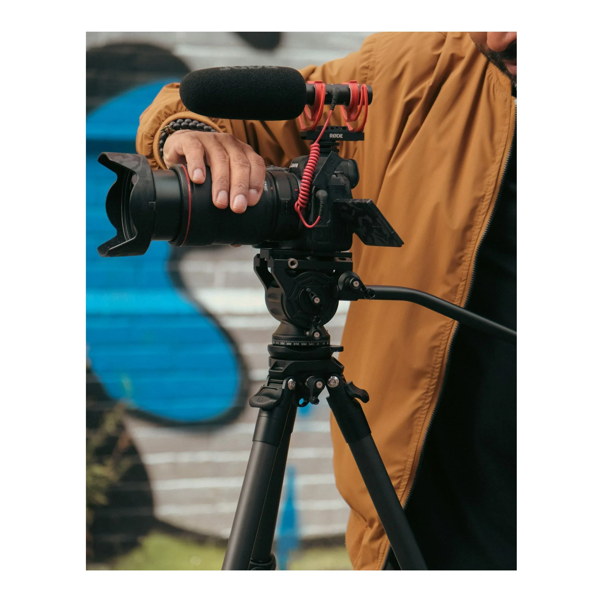 3 Legged Thing Punks Billy 2.0 Carbon Fiber Travel-Friendly Tripod Kit (Black) - Image 11