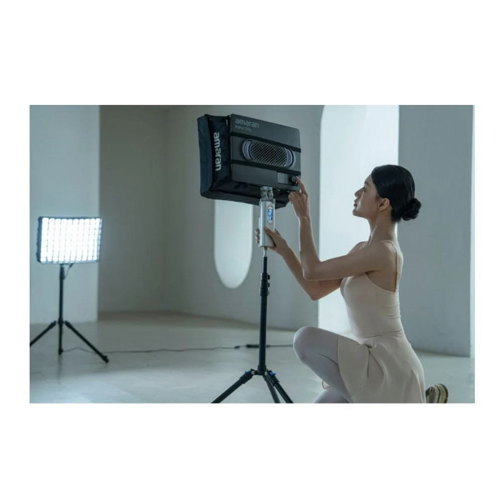 amaran Pano 120c Compact 120W Output RGBWW Full Color Panel Light All-In-One Creator Kit (Charcoal) - Image 7