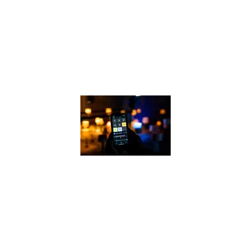 Aputure Accent B7C RGBWW LED 8-Light Kit with Charging Case - Image 37