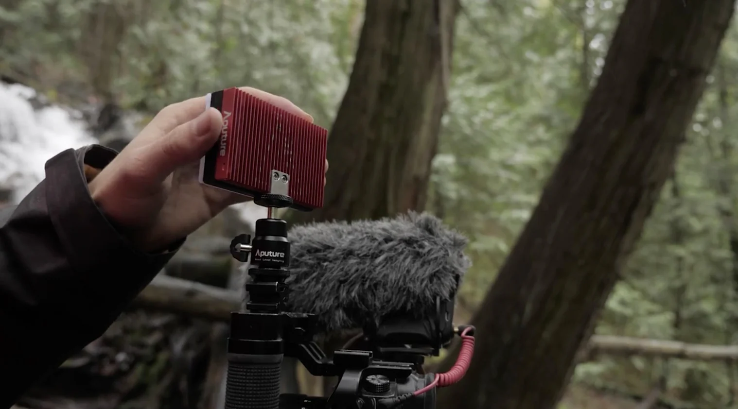 Aputure Amaran AL-MX Bicolor Mini Pocketable LED Video Light - Image 25