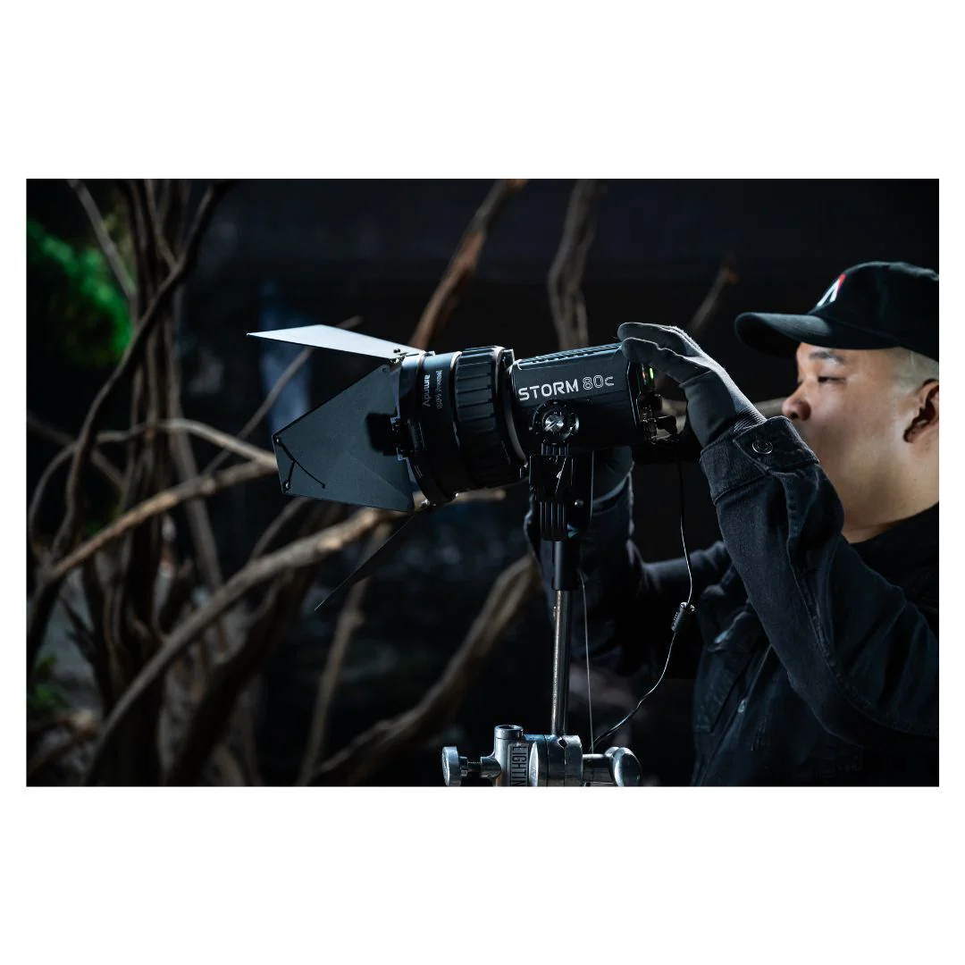 Aputure STORM 80c IP65 Weather-Resistant 80W Full-Color Compact Point Source Fixture (Black) - Image 5