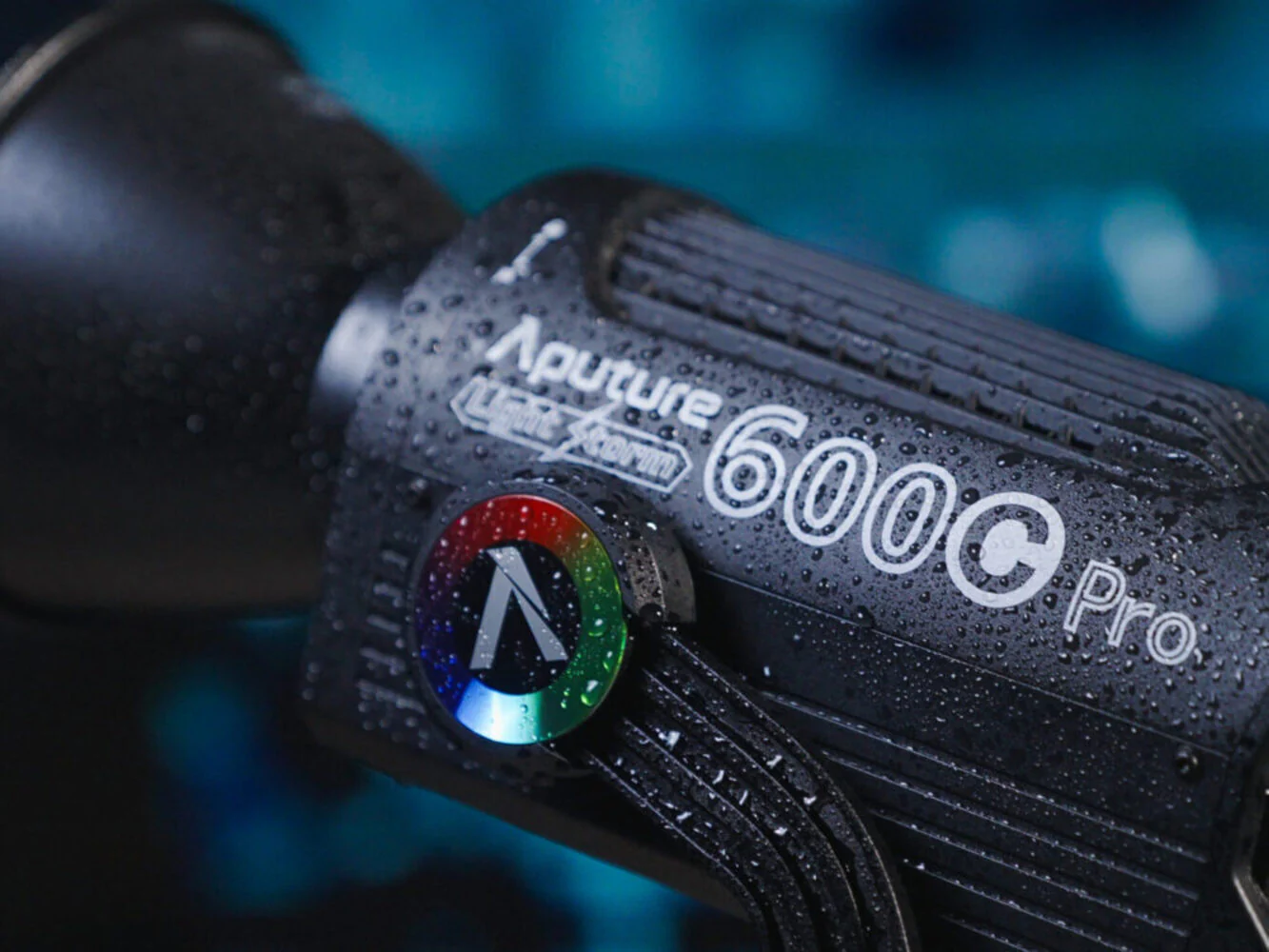 Aputure LS 600C PRO 600W Output RGBWW Full-Color Light with Hyper Reflector - Image 3