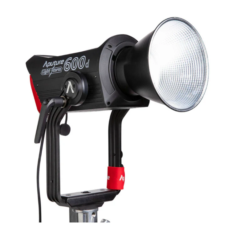 Aputure Light Storm 600d LED Light (V-Mount) - Image 3