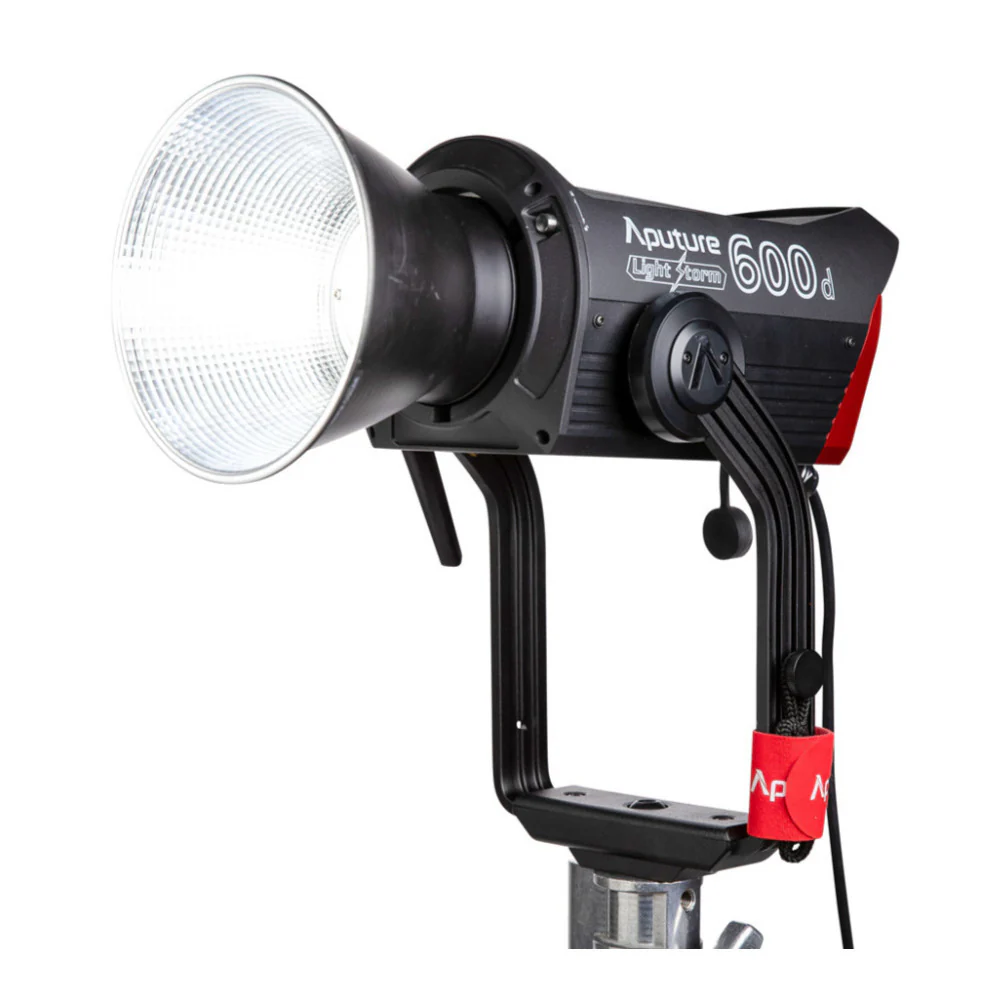 Aputure LS 600d Daylight LED Monolight (V-Mount) with Light Dome Mini III - Image 2