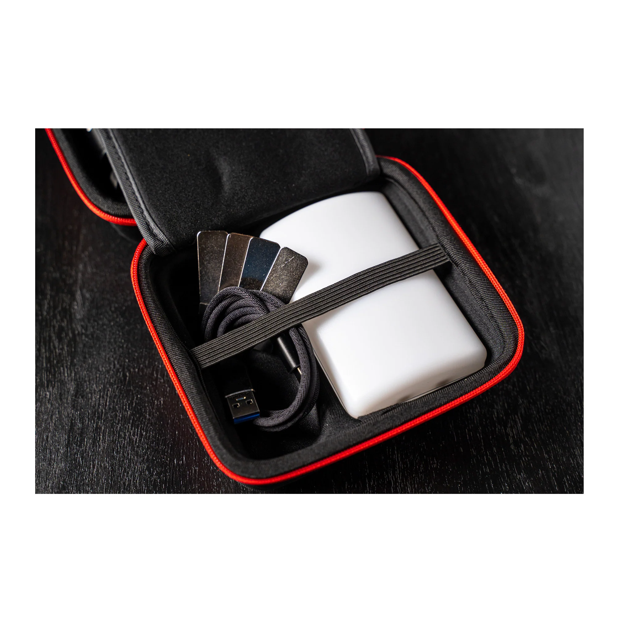 Aputure MC Pro 5W RGBWW Mini LED Panel Light - Image 17