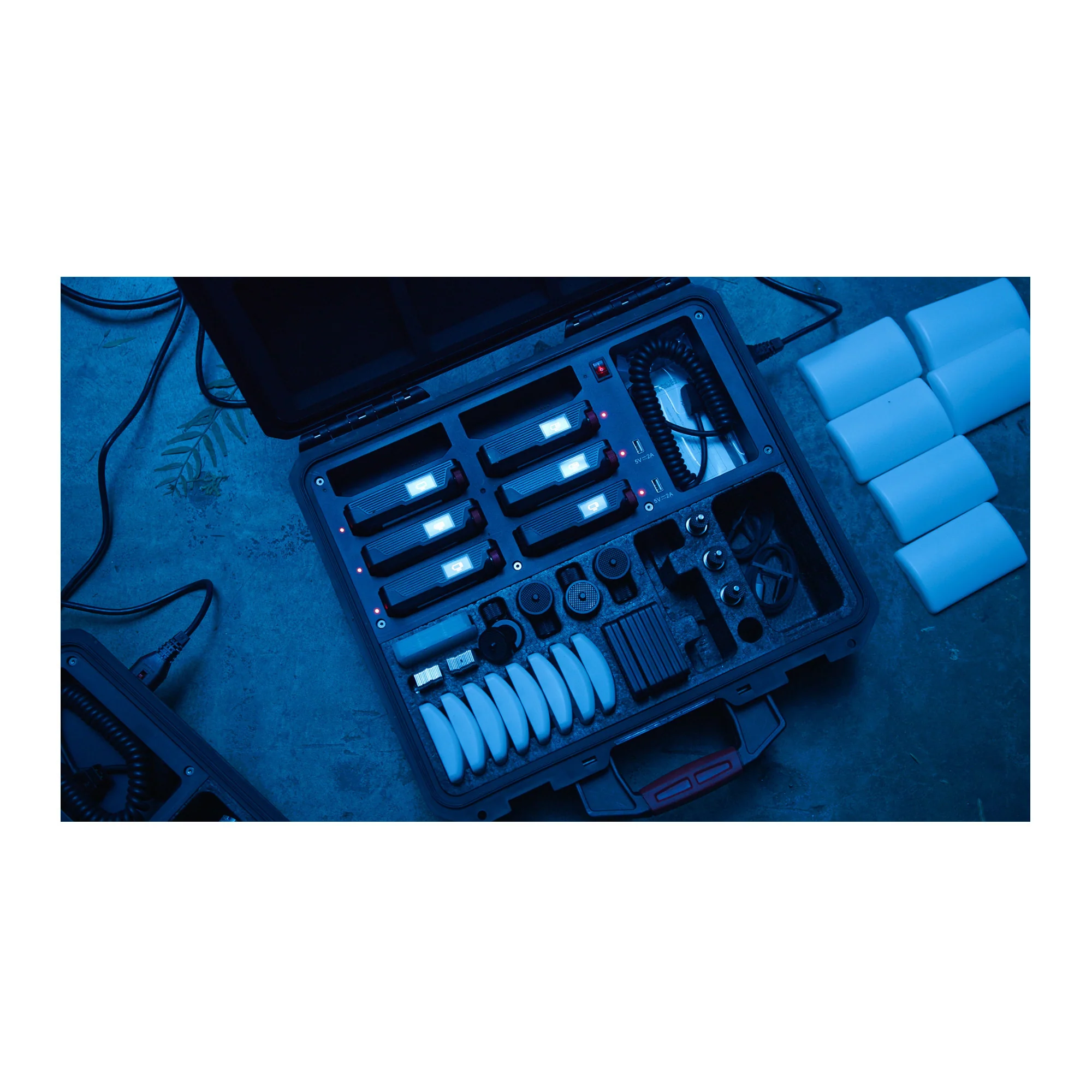 Aputure MC Pro 8 Light Kit - Image 31