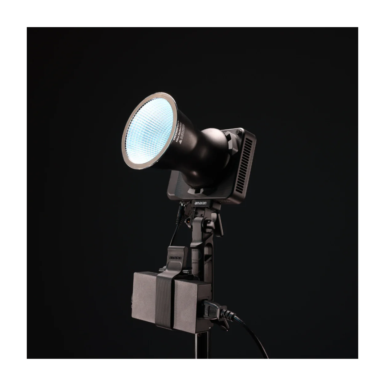 Amaran Ray 120c RGB LED Video Light (US) Bundle with Soft Light Modifier - Image 4