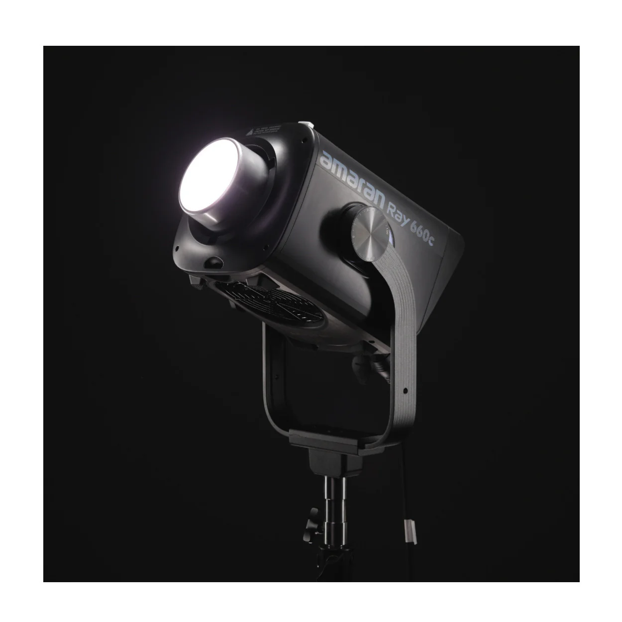 Amaran Ray 660W Full-Color COB Video Light with 3-Feet Softbox Bundle - Image 3