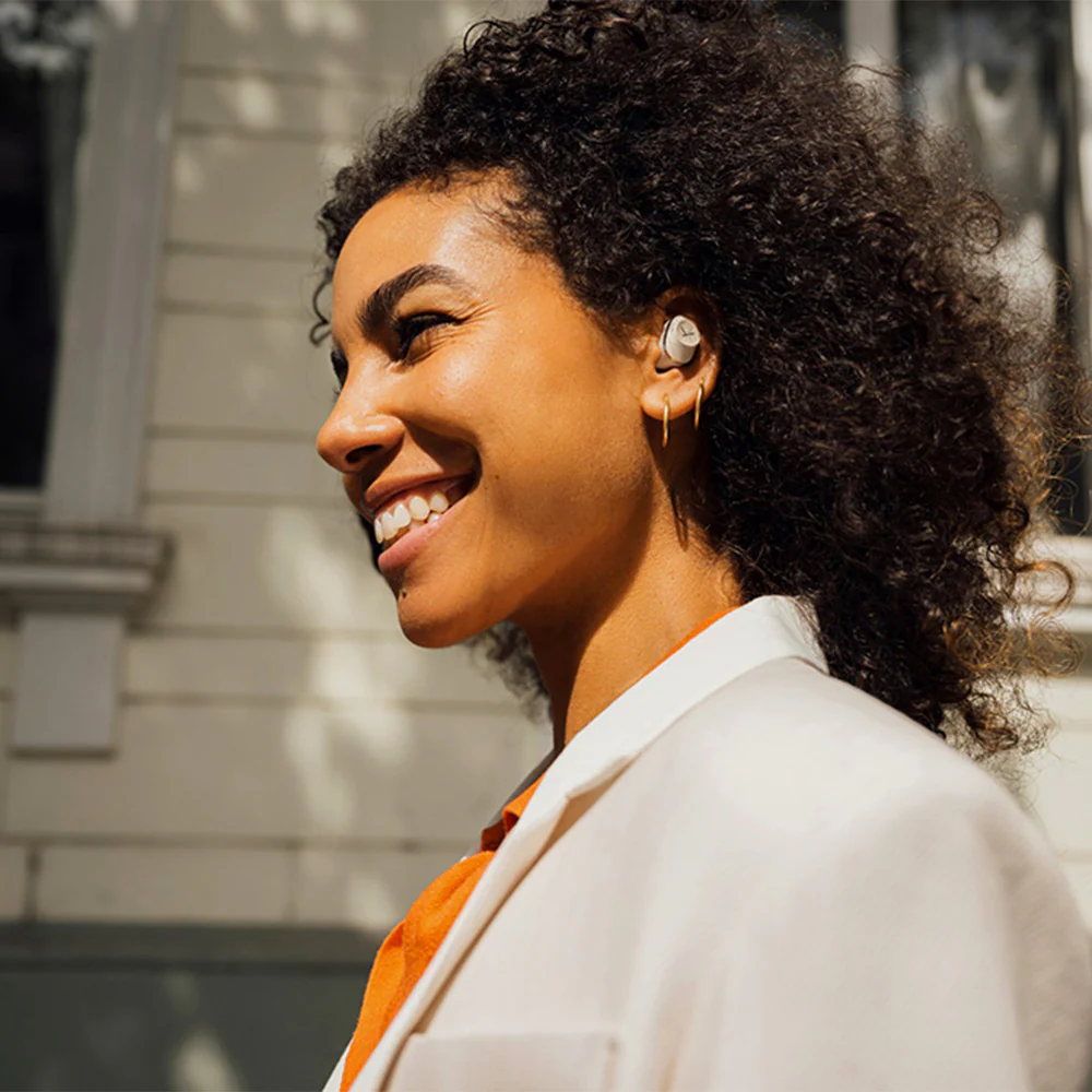 Beyerdynamic Amiron 300 Wireless Earbuds with Active Noise Cancellation (Cream) - Image 5