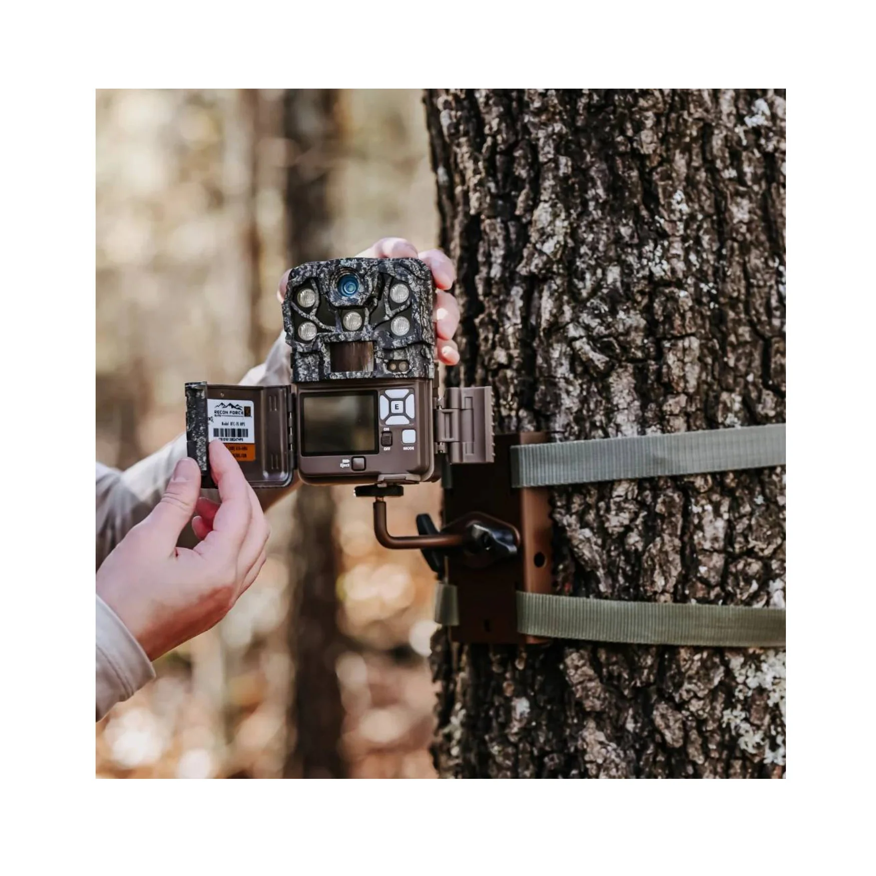 Browning Recon Force Elite Ultra Non-Cellular Trail Camera (4 Pack) Bundle - Image 7