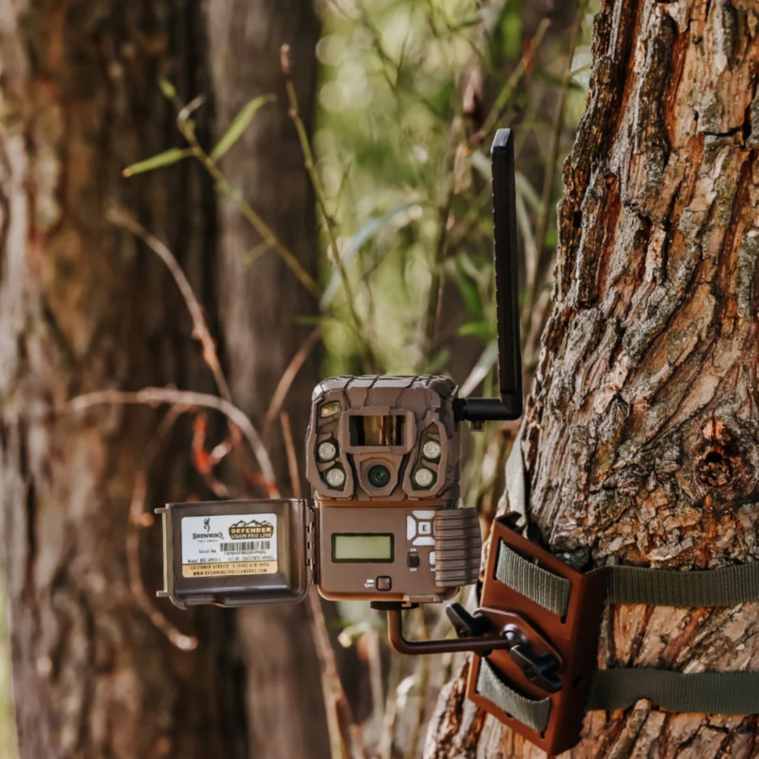 Browning Trail Camera Defender Wireless Vision Pro HD Livestream Bundle - Image 7