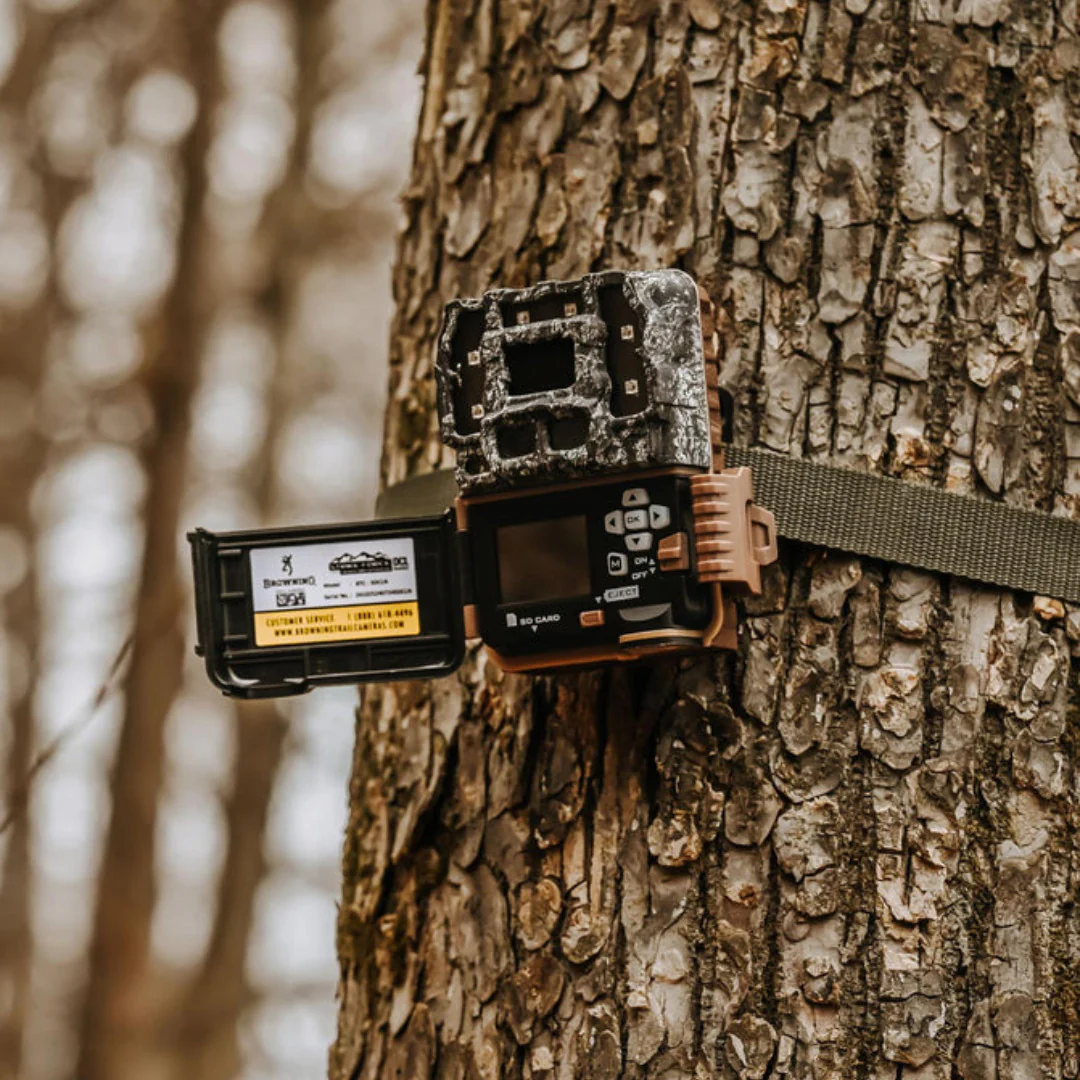 Browning Trail Cameras Strike Force Pro DCL Nano 26MP Trail Camera (10-Pack) with Card Reader Bundle - Image 7