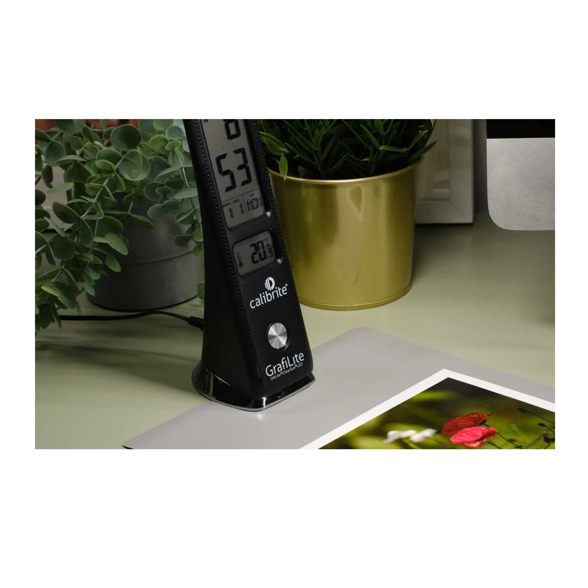 Calibrite GrafiLite CRI 95+ LED Professional Viewing Lamp with 3 Color Temperature Settings - Image 5