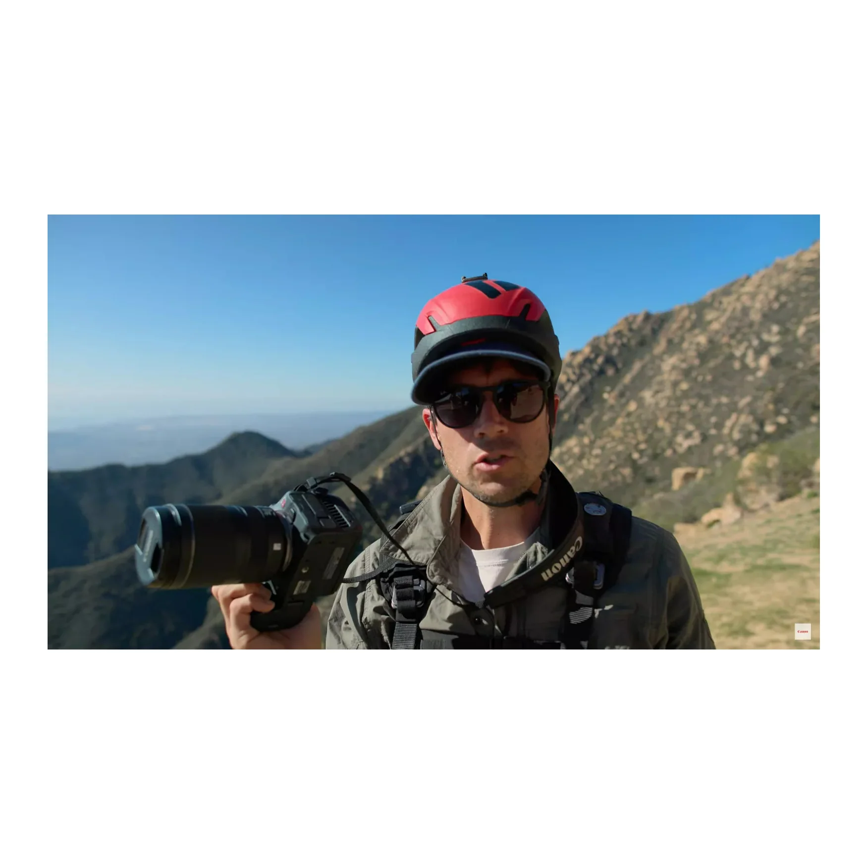 Canon EOS R5 C 2x Magnification Mirrorless Cinema Lightweight Camera Kit with 24-105 f/4 Lens - Image 4