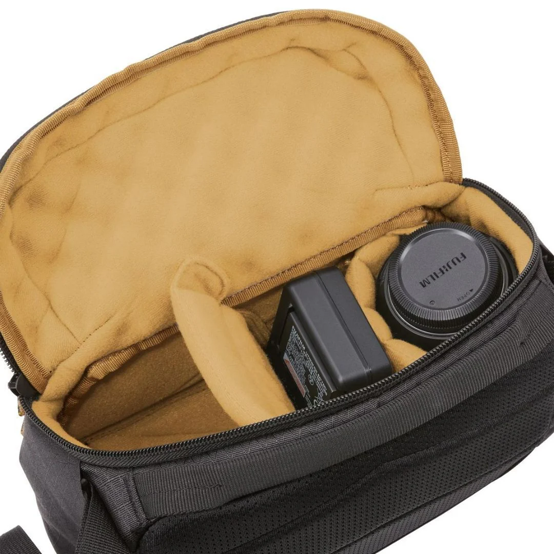 Case Logic Viso DSLR and Mirrorless Camera Sling Bag with Articulating Strap (Small, Black) - Image 6
