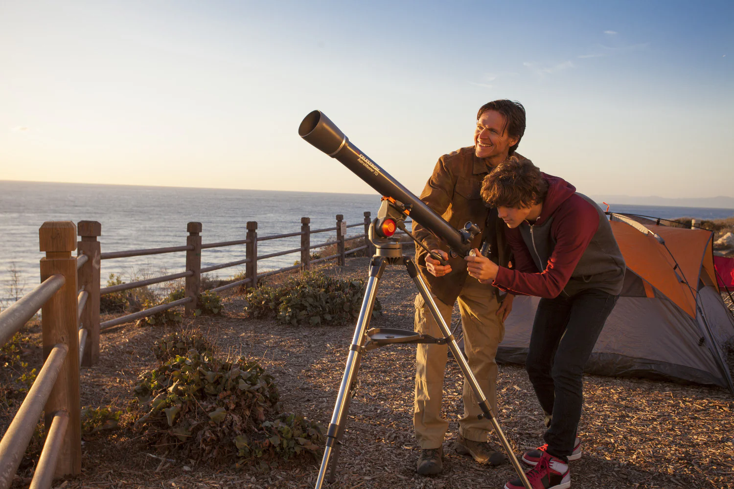 Celestron AstroMaster 70AZ Telescope - Image 7