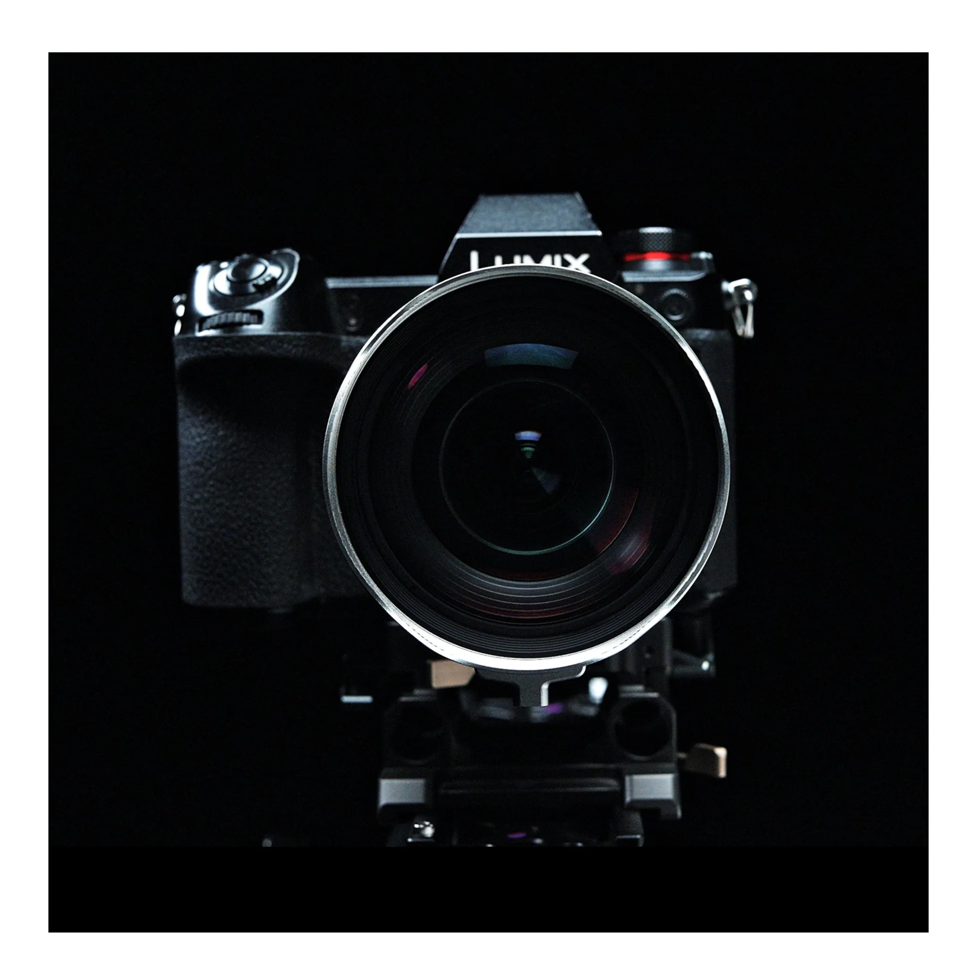 CHIOPT AURA 16mm T2.2 Cinema Lens (Sony E-Mount) Full-Frame with Cine Prime and Manual Focus - Image 6