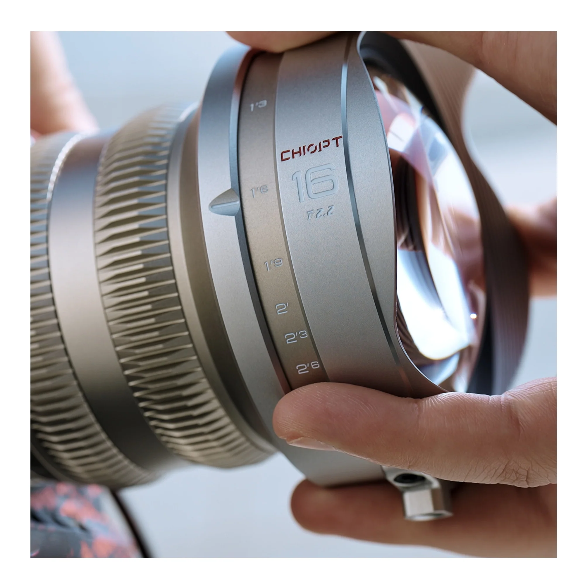 CHIOPT AURA 16mm T2.2 Cinema Lens (Leica L-Mount) Full-Frame with Cine Prime and Manual Focus - Image 2