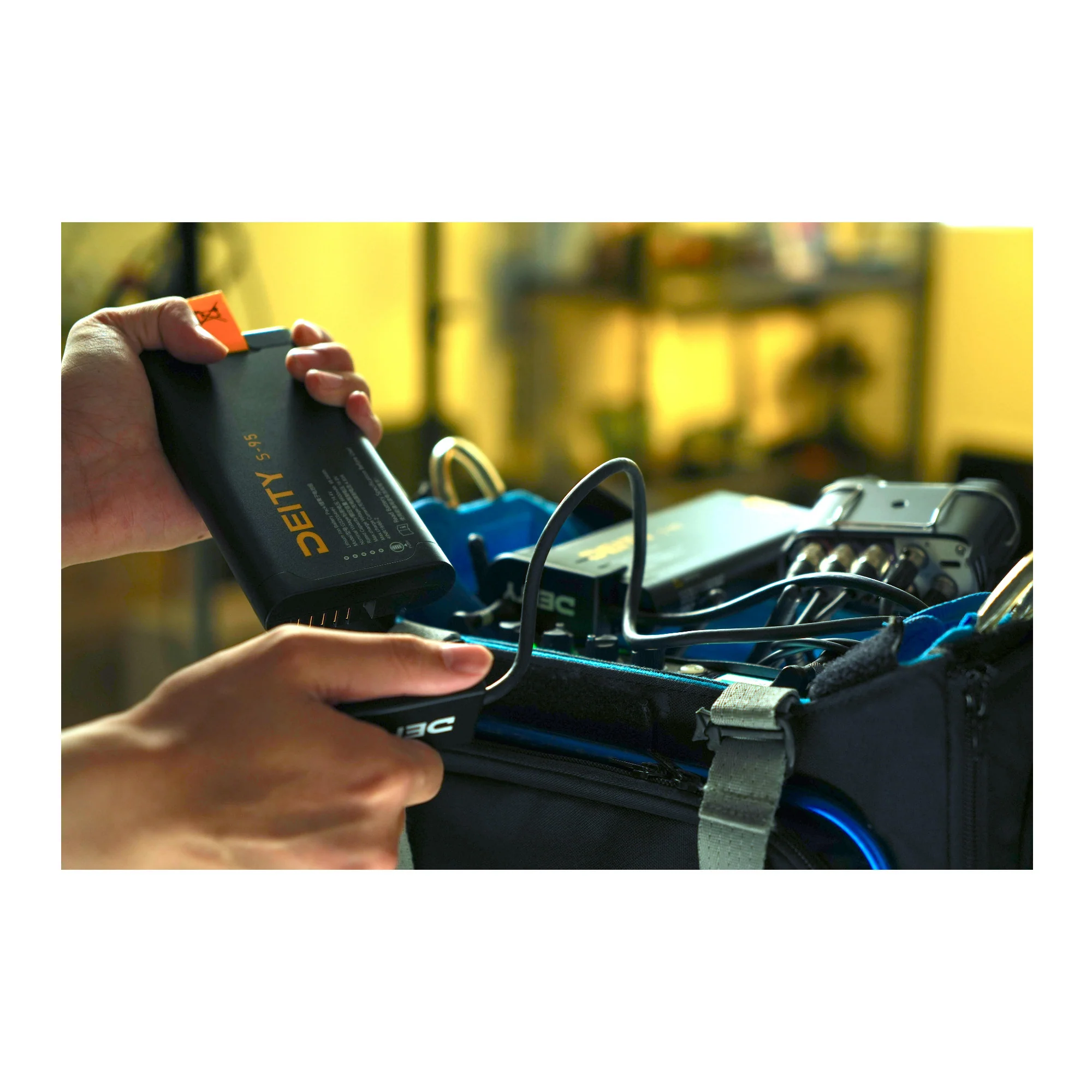 Deity S-95 Smart Battery - Li-ion Battery Pack with Telemetry Data and LED Meter - Image 7