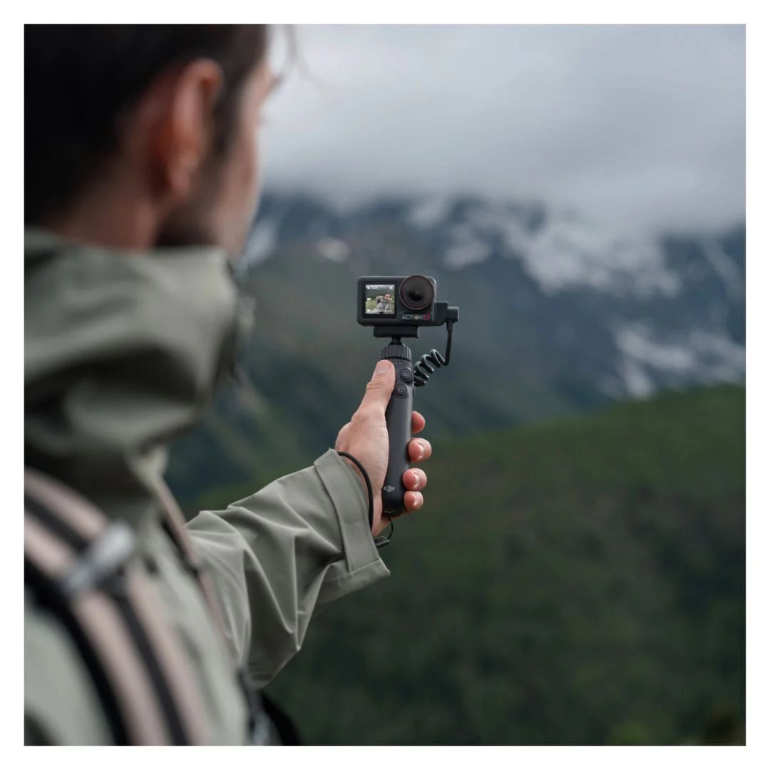 DJI Osmo Action Compact Lightweight Multifunctional Charging Handle for Action 5 Pro Camera - Image 5
