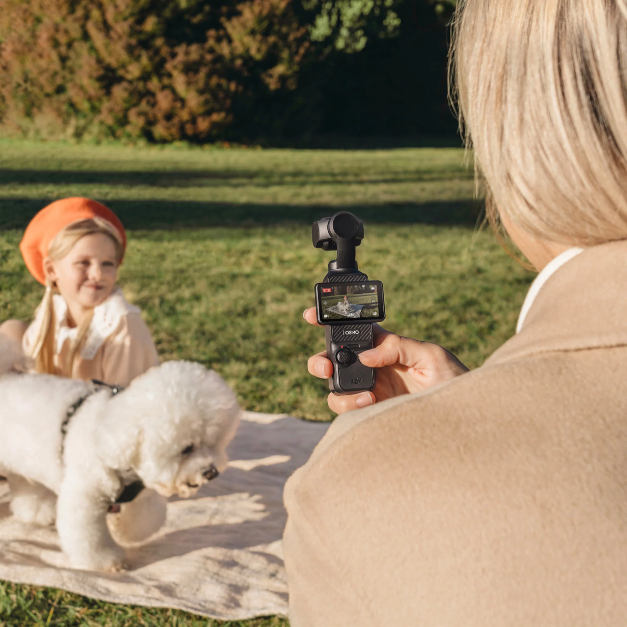 DJI Osmo Pocket 3 with Mic 2 (2 TX + 1 RX + Charging Case), Two (2) Lav Mics, 128GB MicroSD, and Imp - Image 7
