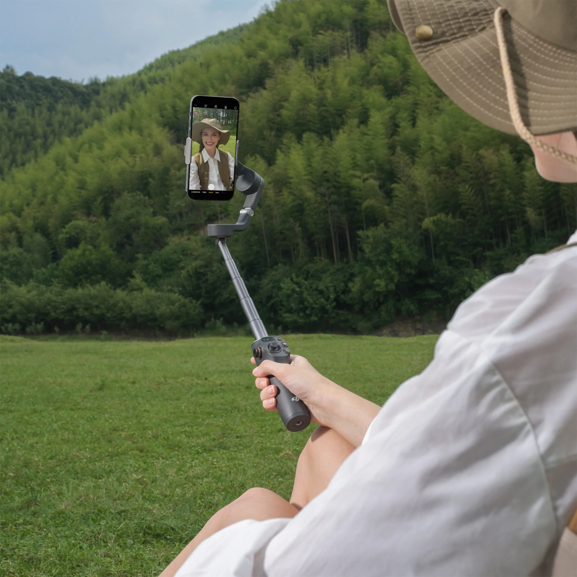 DJI Osmo Mobile 6 Compact, Portable, Foldable, Easy-to-Use Smartphone Gimbal bundle - Image 7