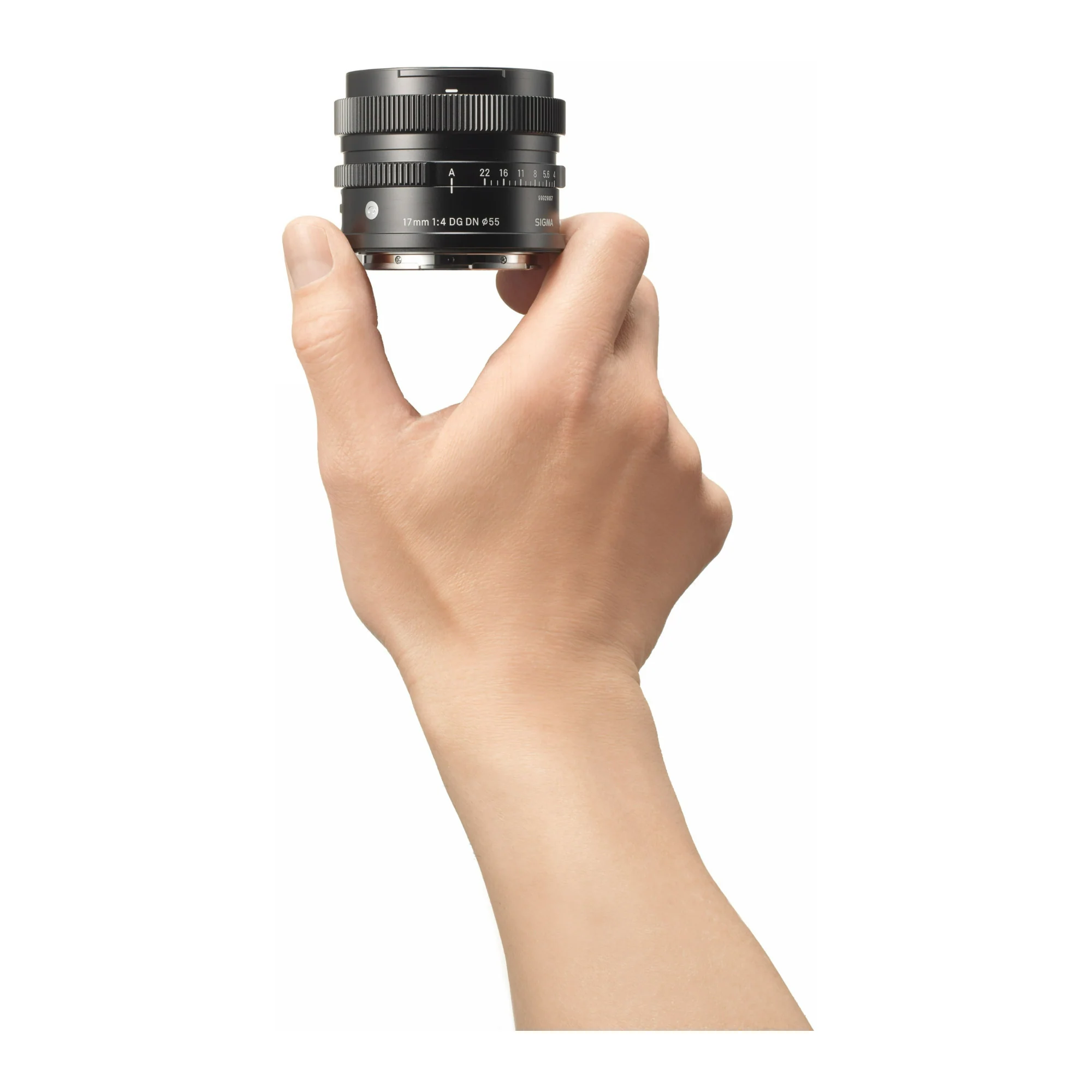 Sigma 17mm F4 DG DN Series Ultra-Wide-Angle Lens for Sony E Mount Bundle - Image 8