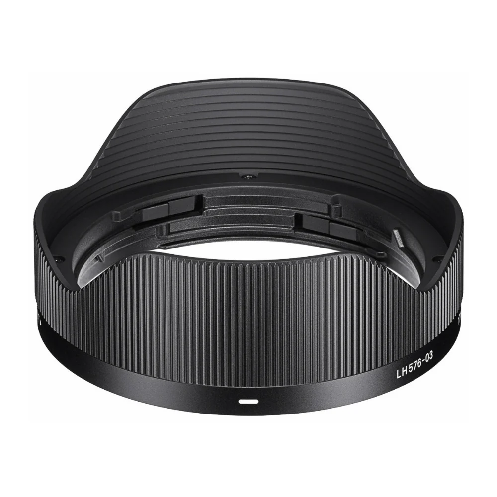 Sigma 17mm F4 DG DN Series Ultra-Wide-Angle Lens for Sony E Mount Bundle - Image 8