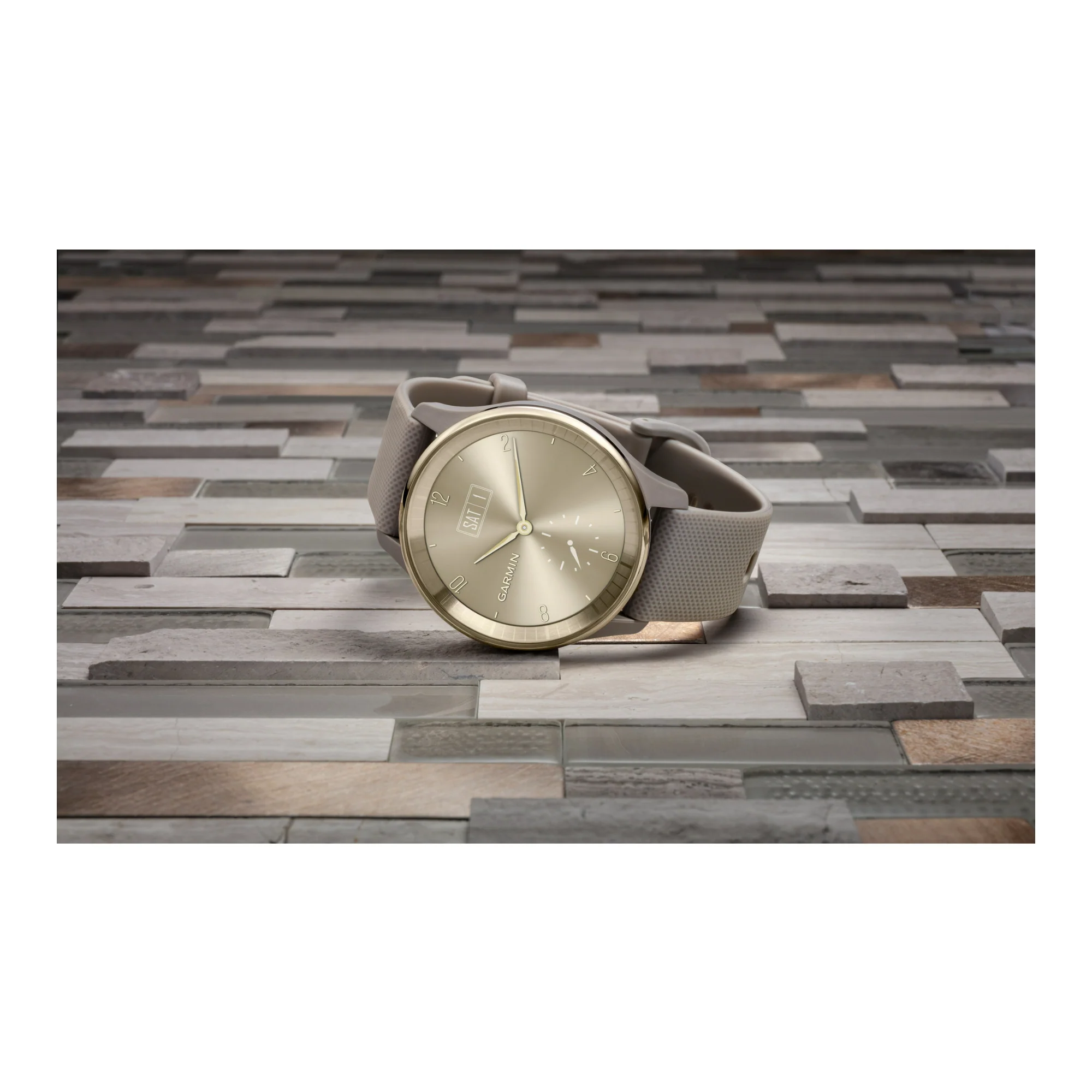 Garmin Vívomove Trend Hybrid Smartwatch with Silicon Band (Peach Gold Stainless Steel Bezel) - Image 10