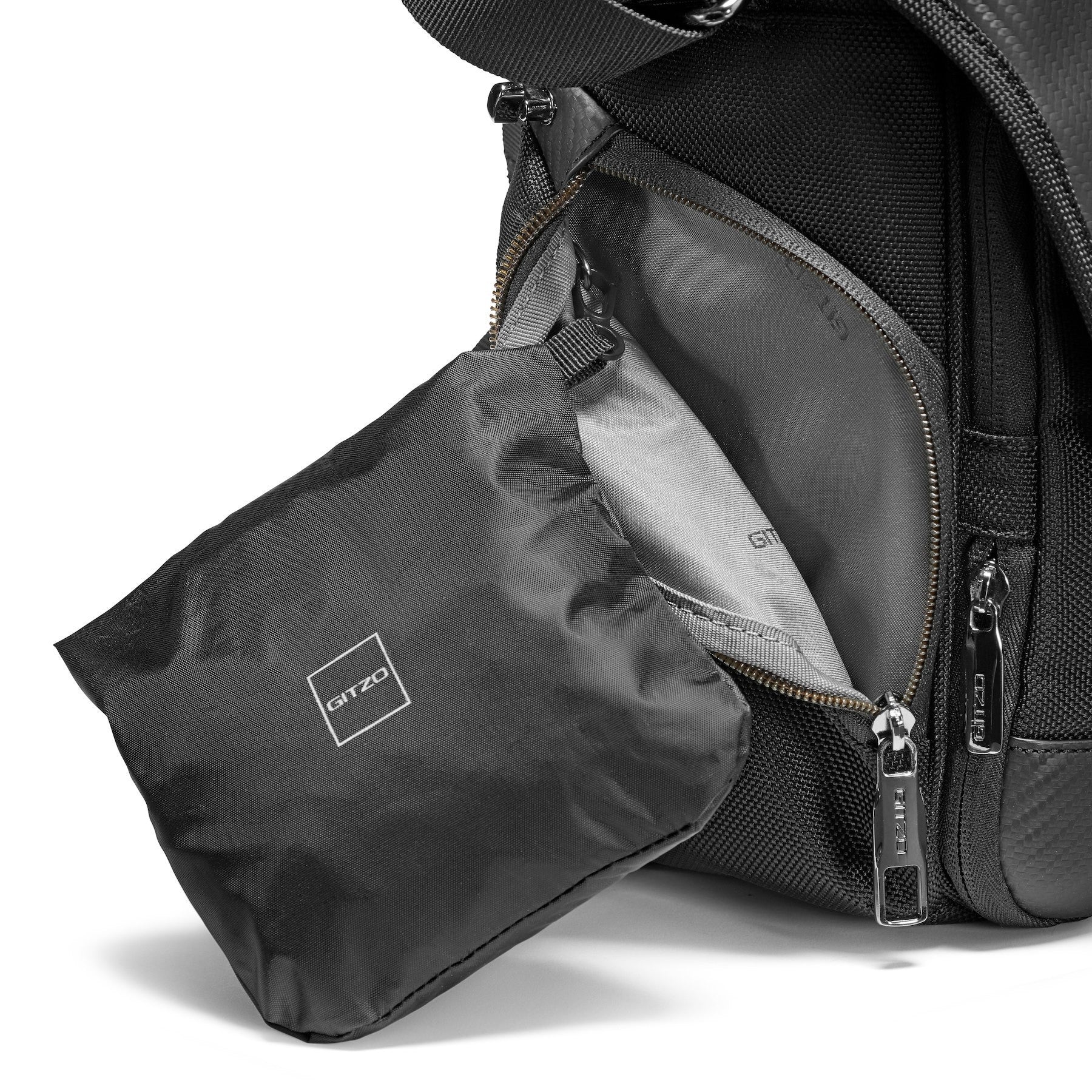Gitzo Century Traveler Compact Camera Messenger Bag (Small) - Image 10