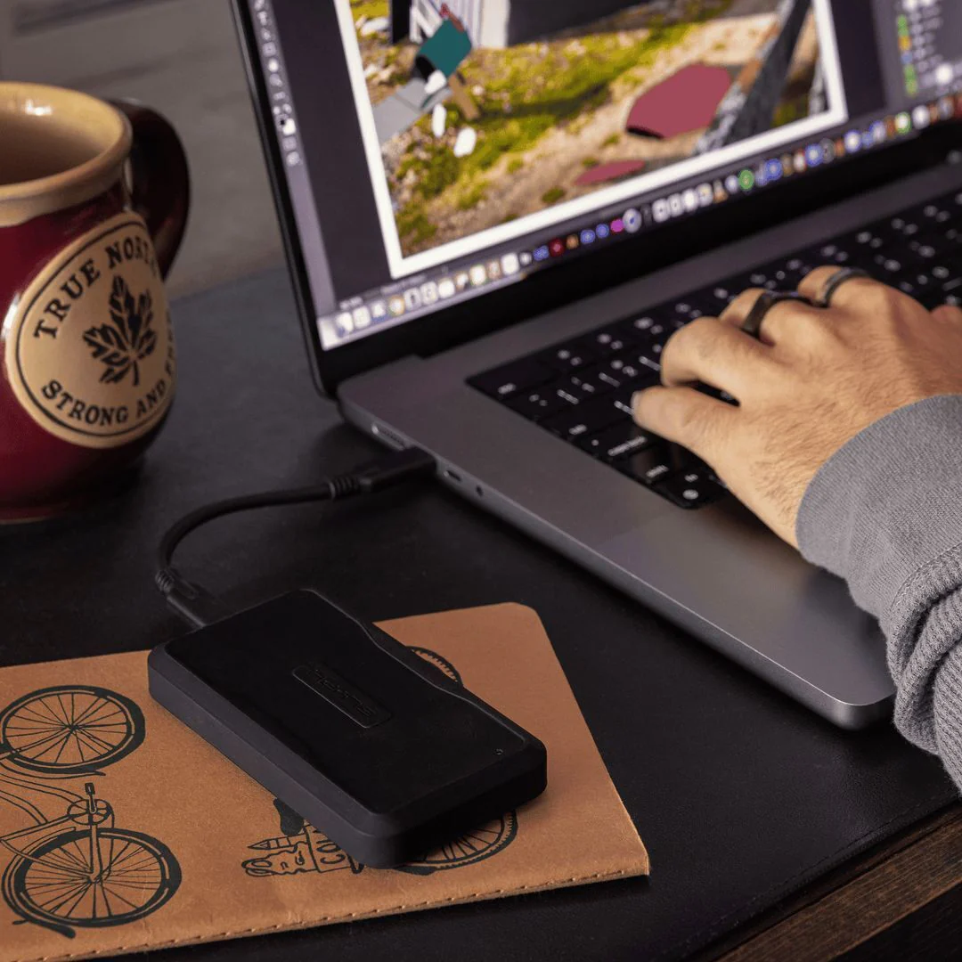 Glyph Atom PRO External NVMe SSD V2 with 3000 MBPS Transfer Speed and Thunderbolt 3 (1TB, Black) - Image 6