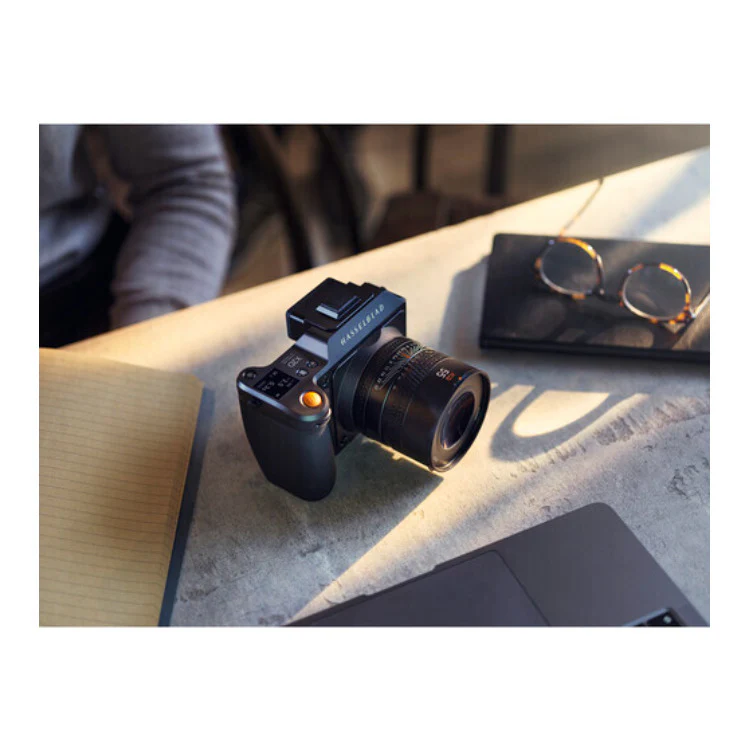 Hasselblad X2D 100C Medium Format Mirrorless Camera (100 Megapixel) - Image 10