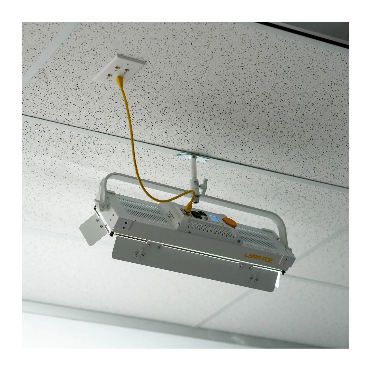 ikan Lyra LBX8-PoE Bi-Color LED Light Panel (White Unmanaged Switch 5-Light Kit) - Image 6