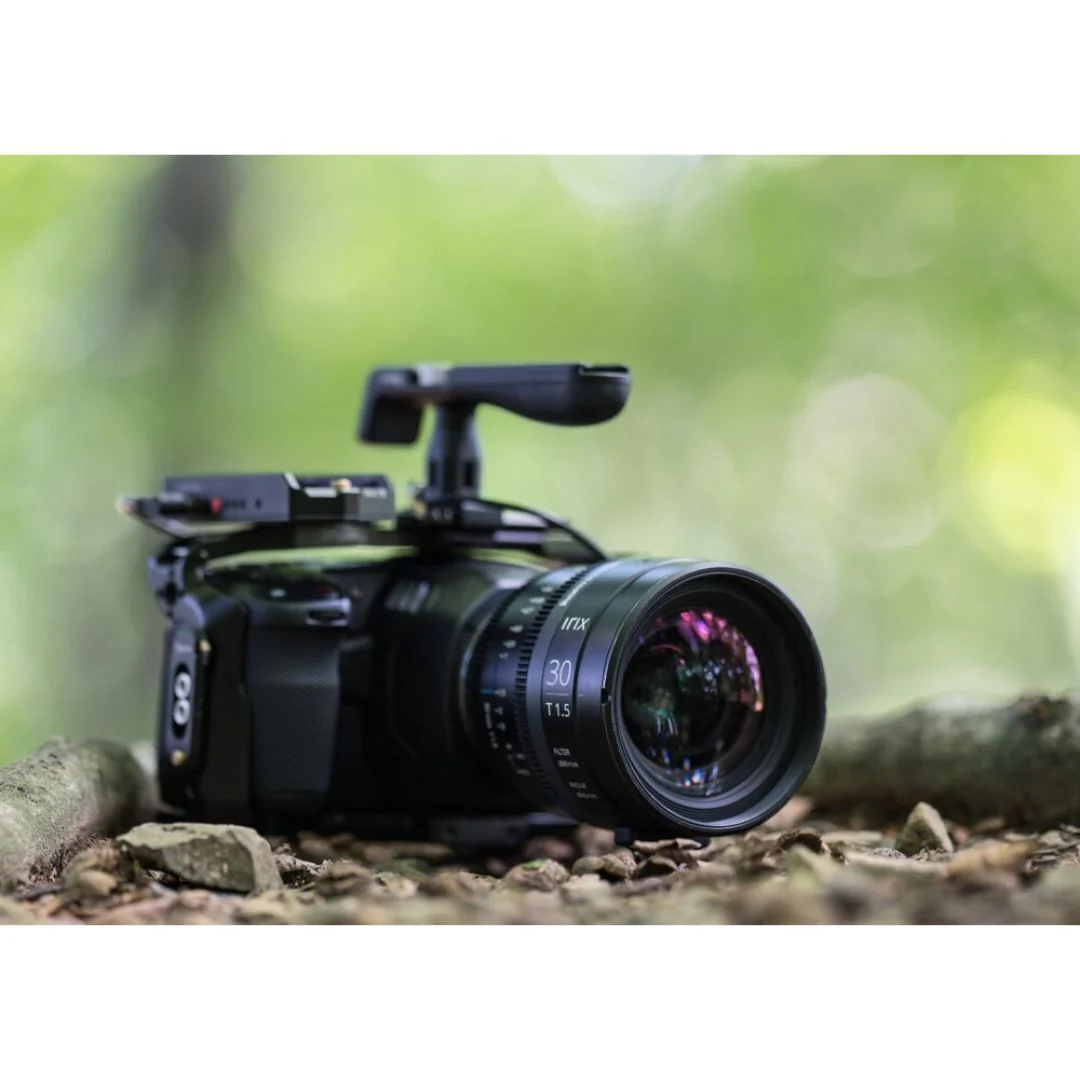 Irix Cine 30mm T1.5 Lens with Durable Design, 86mm Thread, and 11-Blade Iris (Canon EF, Feet, Black) - Image 6