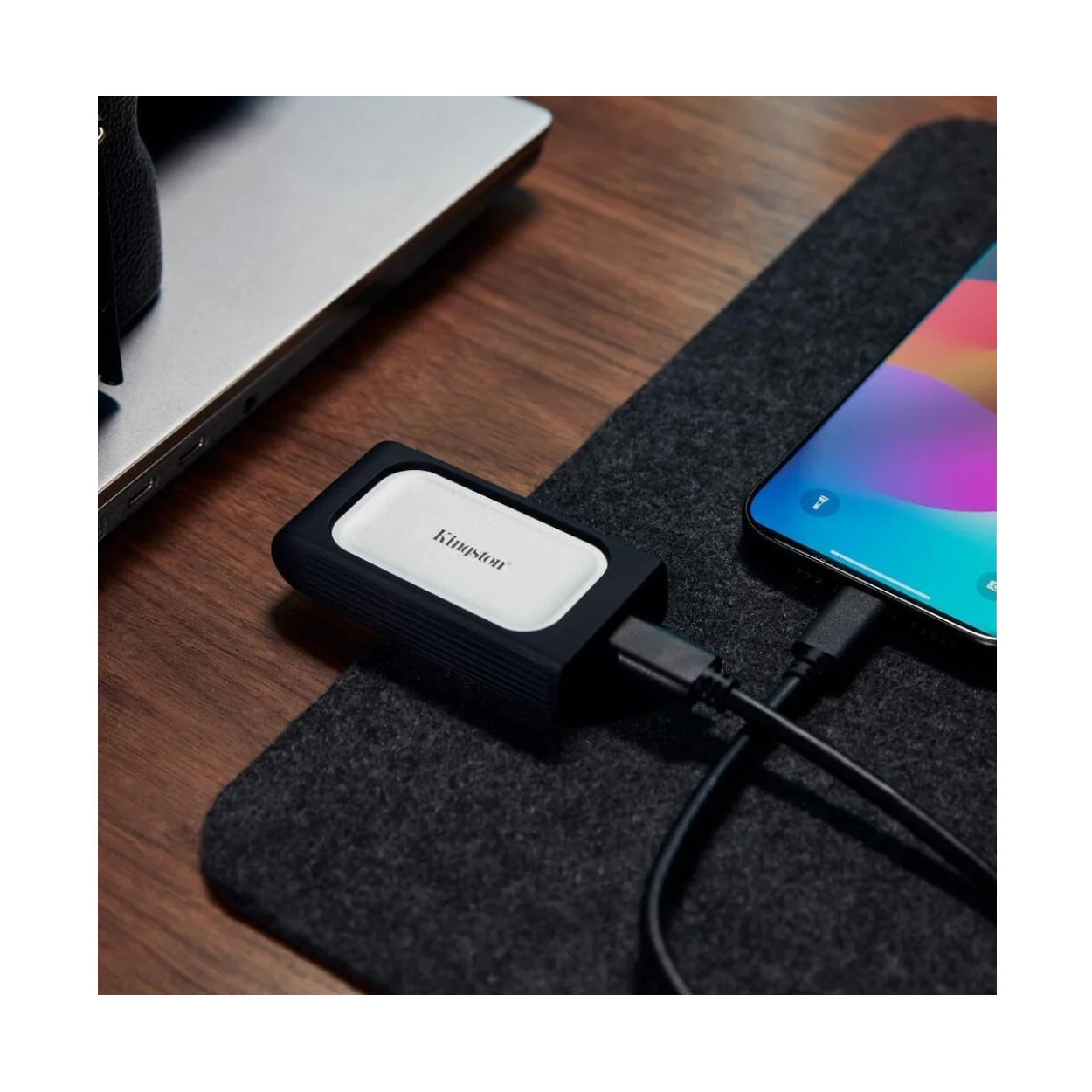 Kingston XS2000 4TB Pocket-Sized High Performance External SSD - Image 5