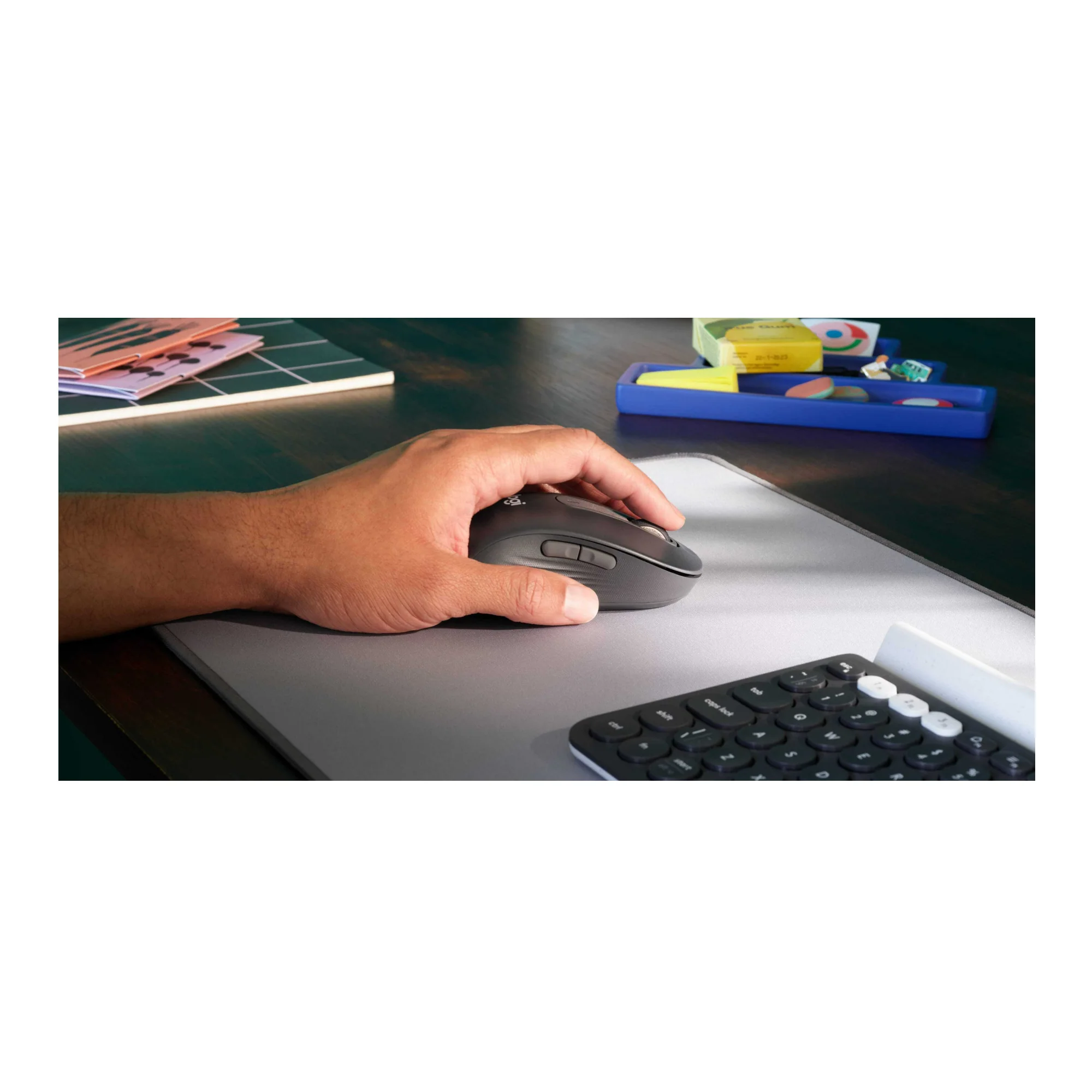 Logitech Signature M650 Wireless Mouse with Smartwheel Scrolling and 24-Month Battery Life(Graphite) - Image 6