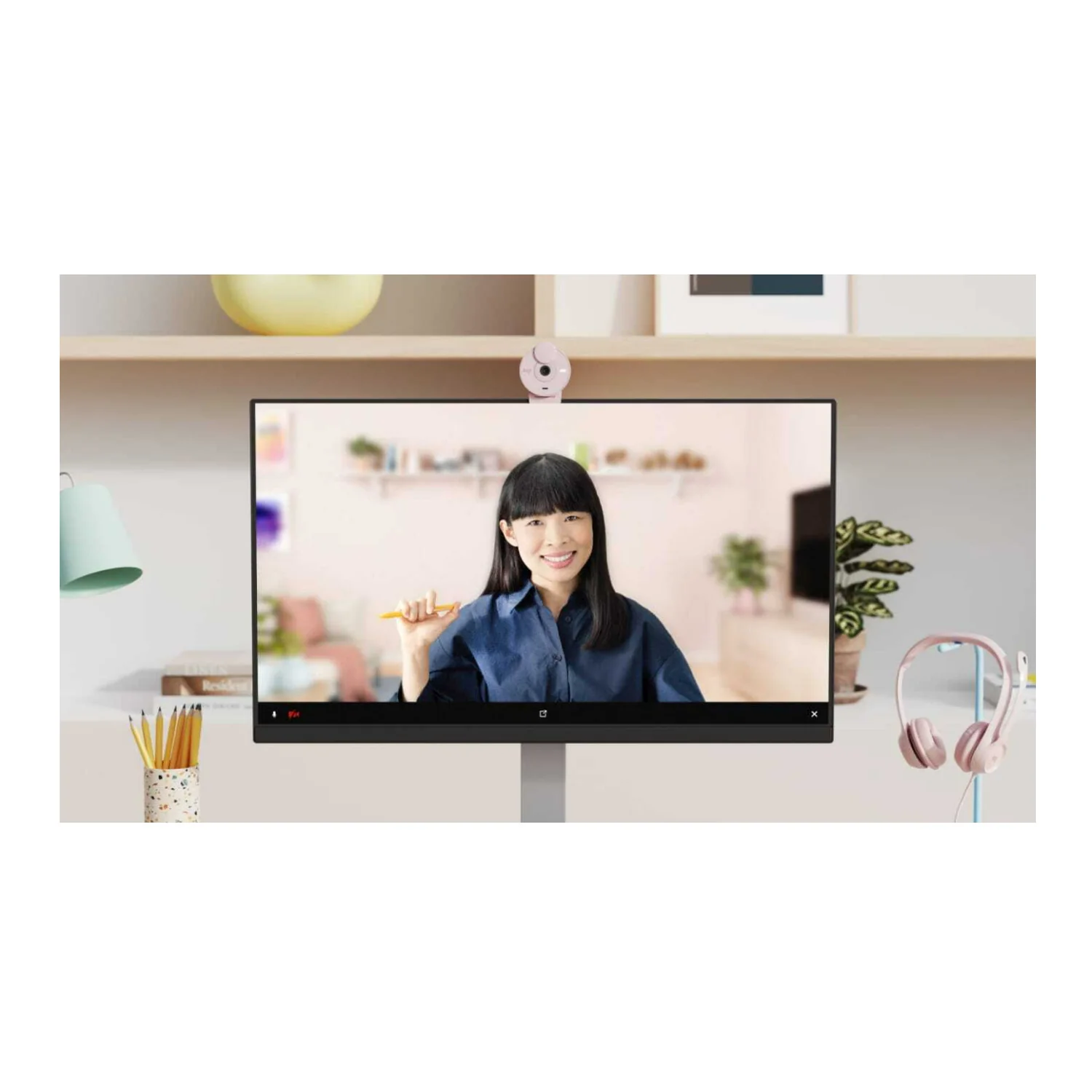 Logitech Brio 300 Rose - High-Definition Webcam with Desktop Anti-Slip Matt - Image 9