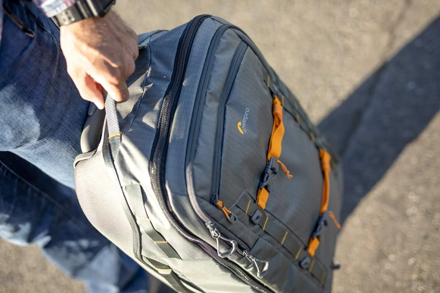 Lowepro Whistler RL 400 AW II Rugged Camera Roller with Hybrid Form Shell (Dark Gray) - Image 6