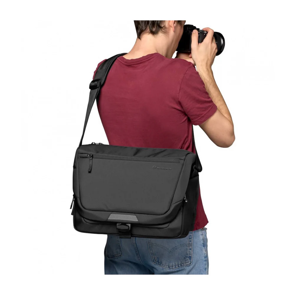 Manfrotto Advanced Messenger Camera Bag M III (Black) - Image 11