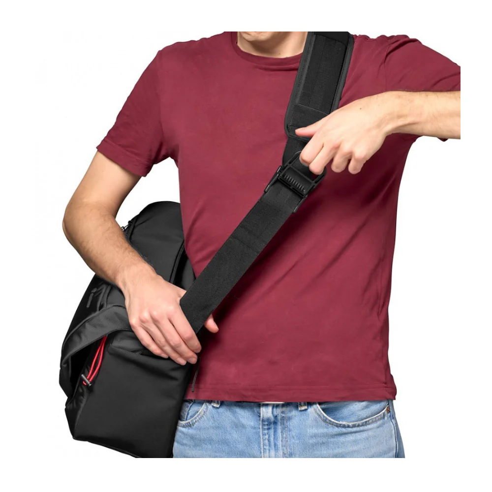 Manfrotto Advanced Messenger Camera Bag M III (Black) - Image 12