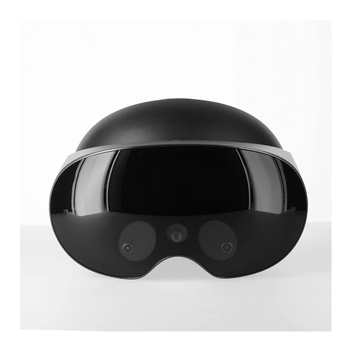Meta Quest Pro Mixed Reality Headset System (Used) - Image 6