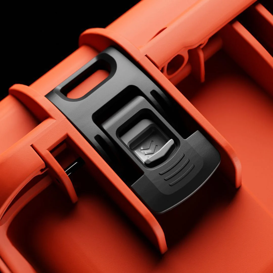 Nanuk 915 Pro IP67 Rated Impact-Resistant Hard Case with Soft Grip and Ergonomic Handle (Orange) - Image 4