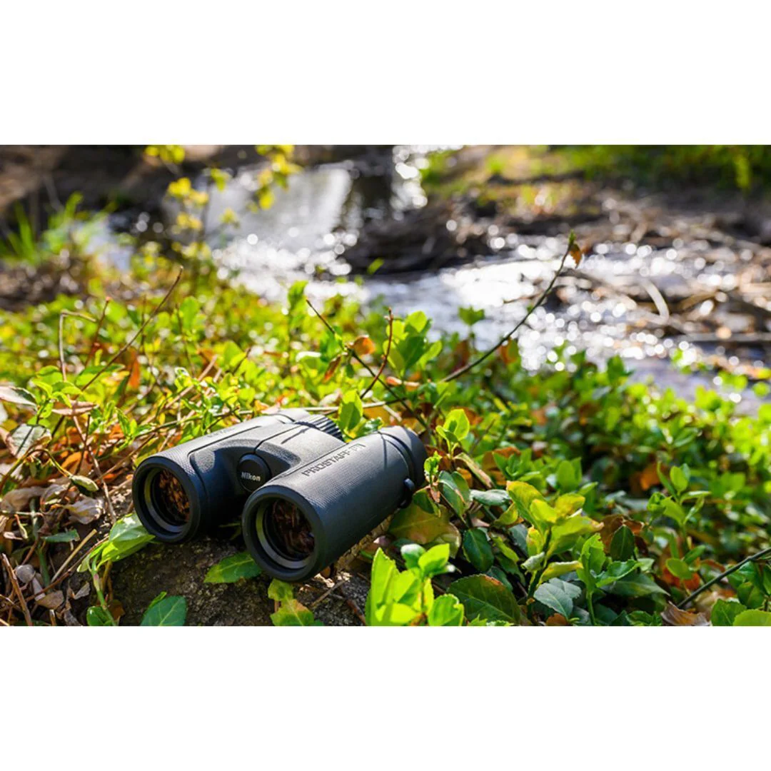 Nikon PROSTAFF P7 8x30 Waterproof Binoculars, Non-Stick Coating (Black) (Certified Refurbished) - Image 6