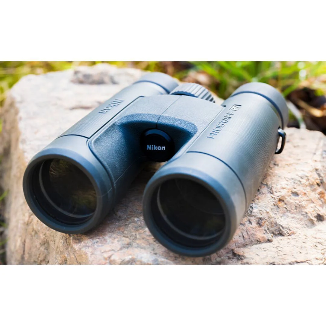 Nikon PROSTAFF P7 8x42 Waterproof/Fogproof Full-Size Binoculars (Black) (Certified Refurbished) - Image 7