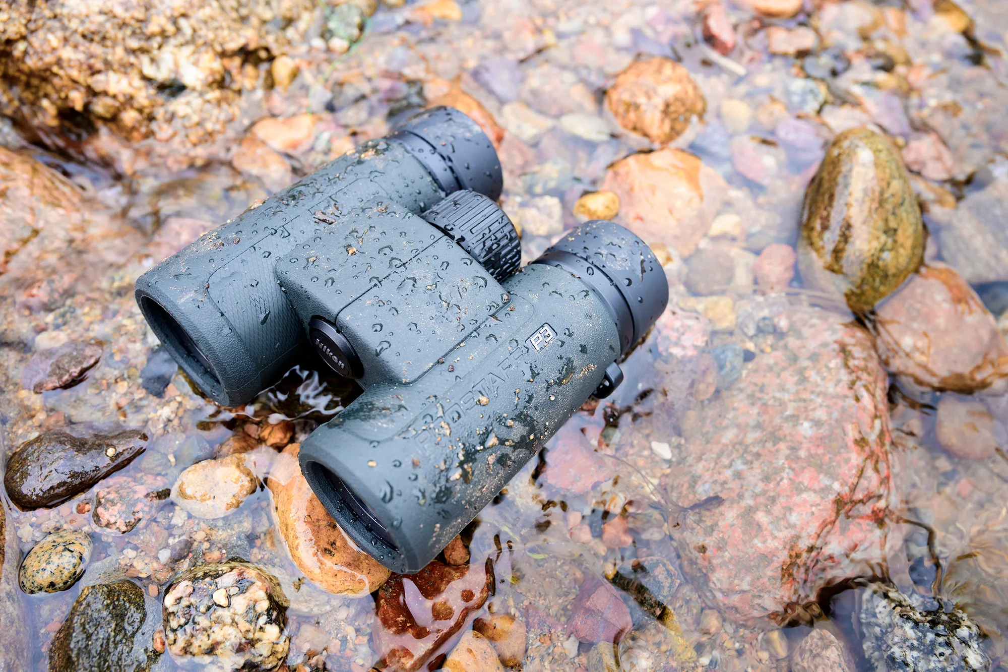 Nikon Prostaff P3 10X30 Binoculars with Harness and Lens Pen Cleaning System - Image 16