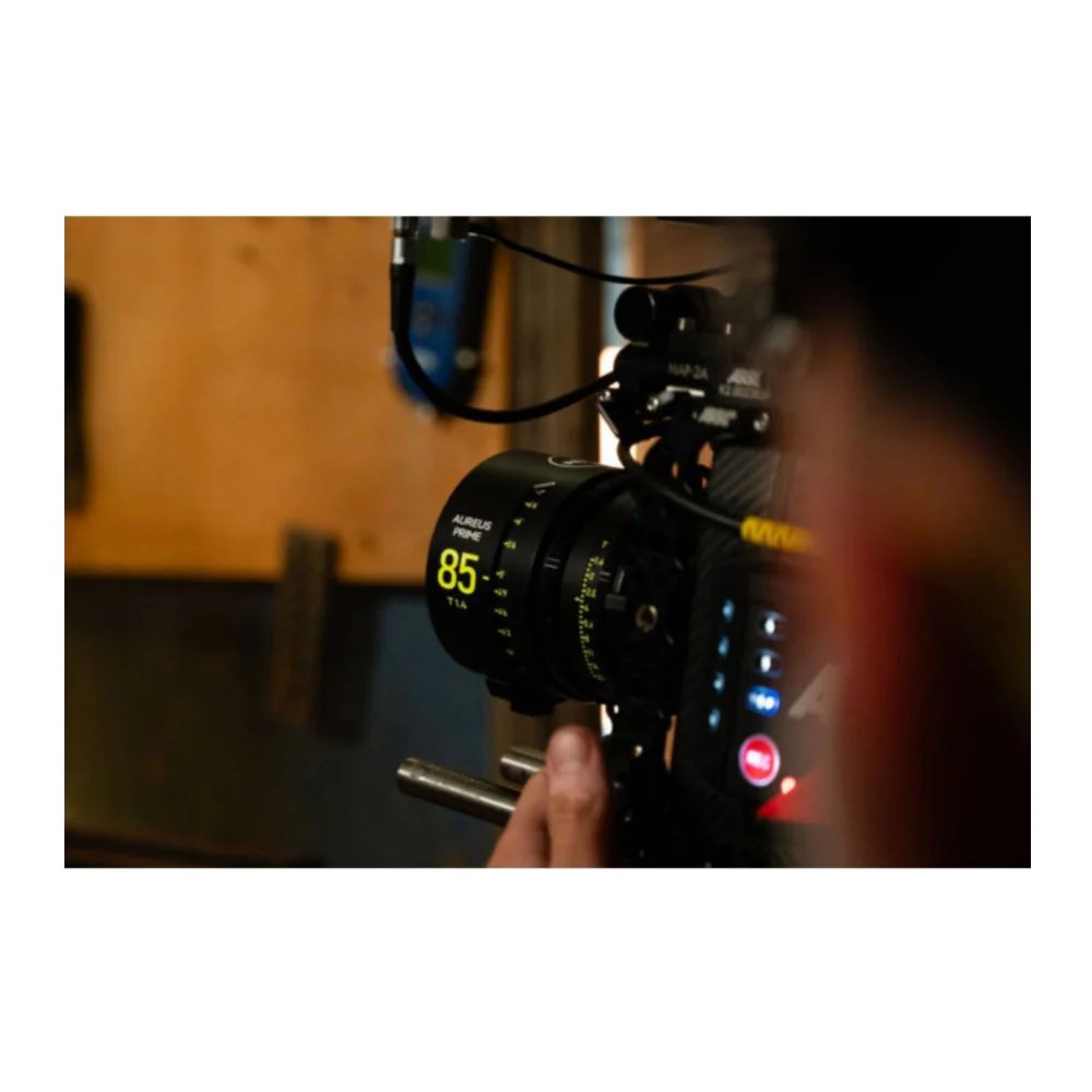 NiSi 85mm Aureus Prime Full Frame T1.4 Cinema Lens with Virtually Zero Focus Breathing (PL Mount) - Image 4