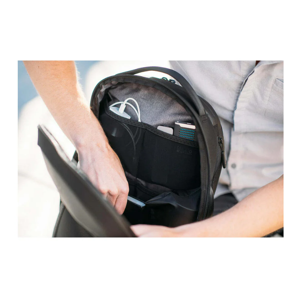 Nomatic Navigator Backpack 15L - Image 6