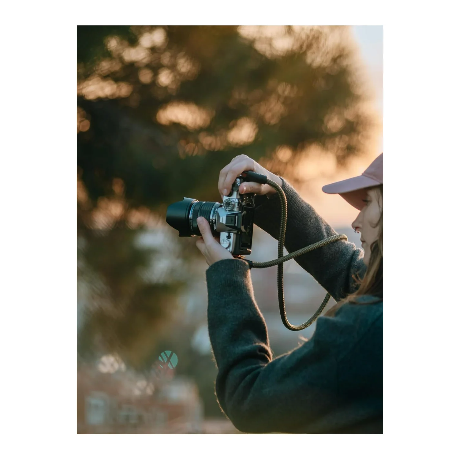 OM SYSTEM OM-3 Mirrorless Micro Four Thirds System Camera with M.Zuiko Digital 12-45mm F4 Lens Kit - Image 5