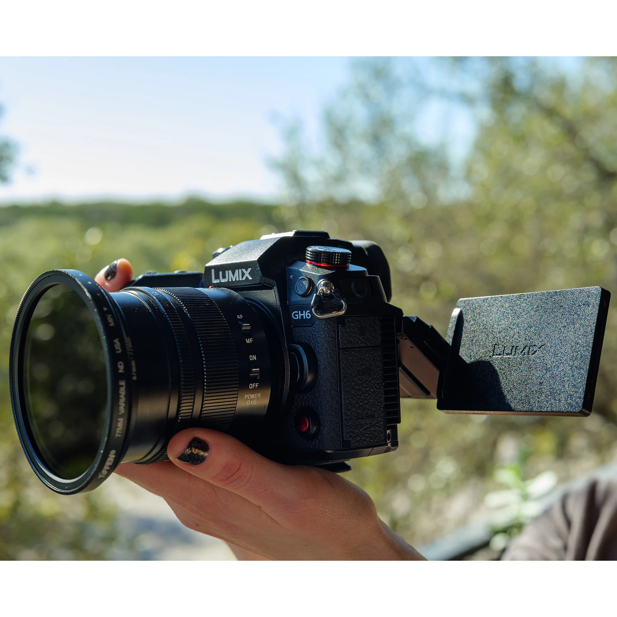 Panasonic Lumix GH6 Mirrorless Camera with 12-60mm f/2.8-4 Lens - Image 3