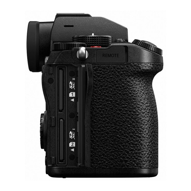 Panasonic LUMIX S5 4K Mirrorless Full-Frame Camera with 20-60mm Lens Bundle - Image 9